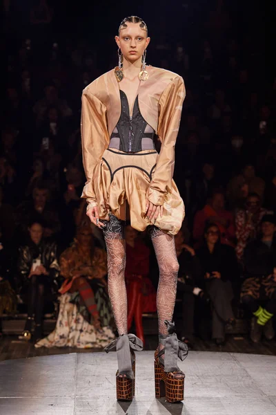 Look 42